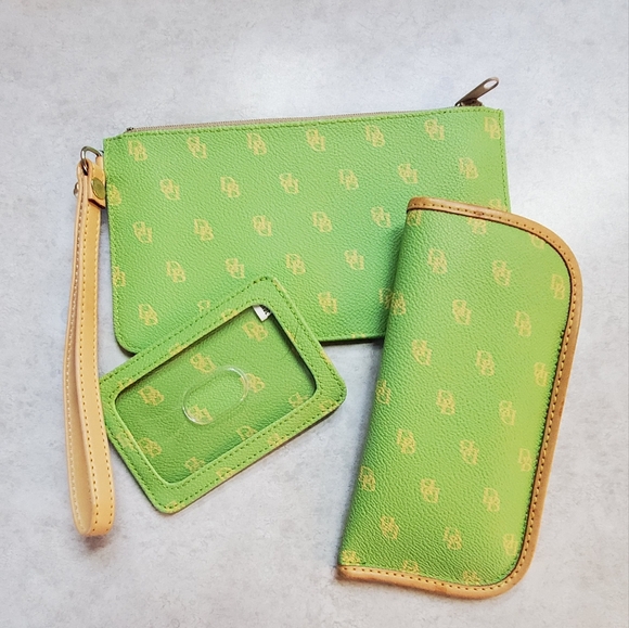 Vintage Dooney and Burke Purse, Wristlet, Eyeglass Case & Card Holder - Picture 4 of 13